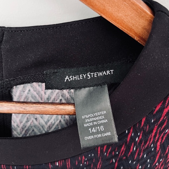 Ashley Stewart Spaced 3/4 Sleeve Top Size 14/16 - Picture 4 of 4